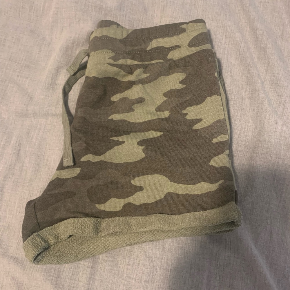 Camo lounge shorts